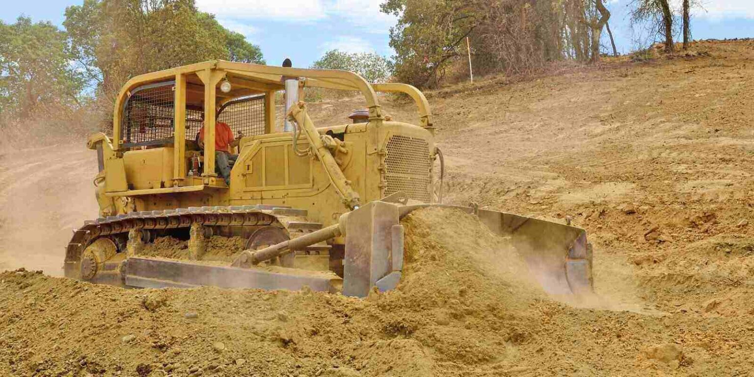 Key Differences Between Fill Dirt & Top Soil