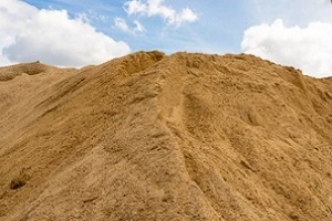 Fill Dirt vs. Topsoil: Differences and Which to Use