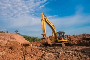 jcb collecting the fill dirt